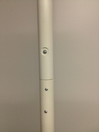 Simple thumb button to separate top from bottom