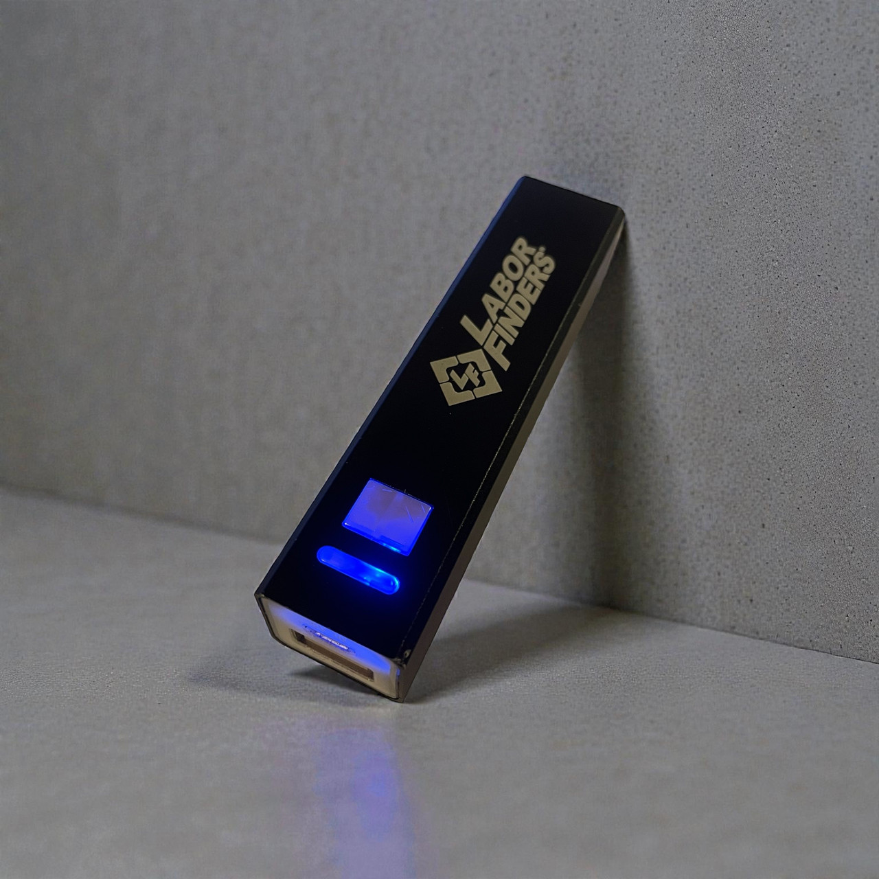 Portable Power Charging Bank_w/LF logo