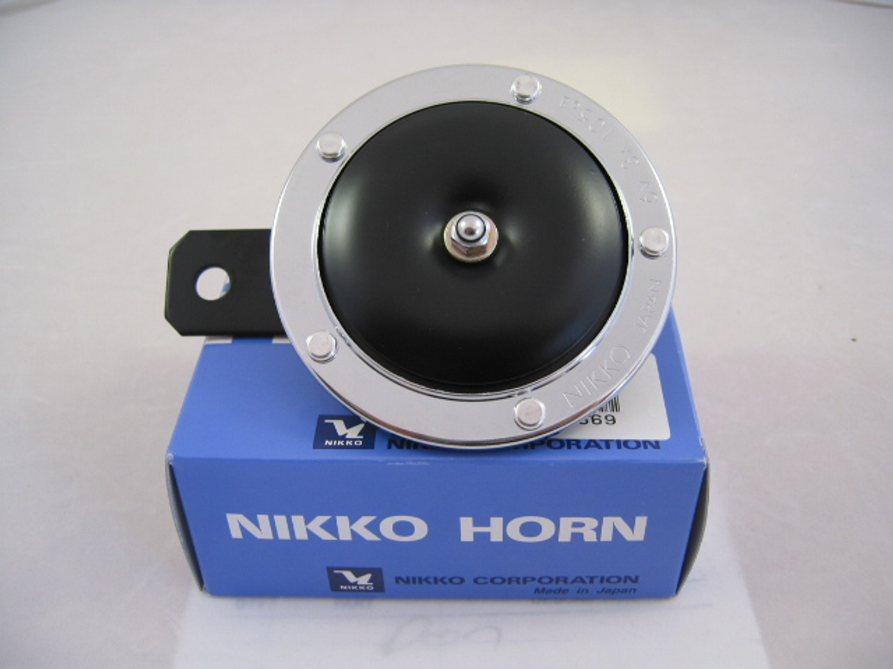 NIKKO Motorcycle Horn 12V 12 Volt 3A 112db Chrome Faced ~4 dia