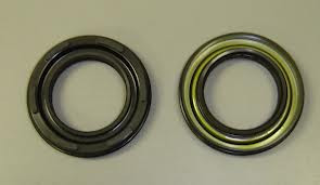 Yamaha RD400 Side cover Shift Shaft Seal 931041200300 HVCcycle
