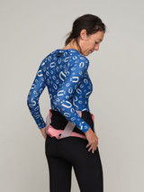 Kostüme #EDIT005 Women’s Long Sleeve Base Layer On Body Rear