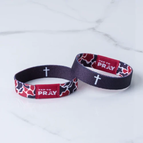 Tap To Pray™ Reversible Wristband -Team Camo - Maroon & Black