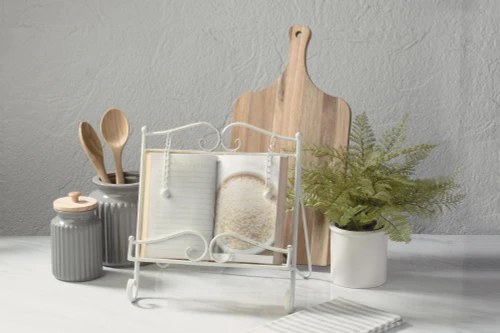 Swirl Design Metal Cookbook Stand - White