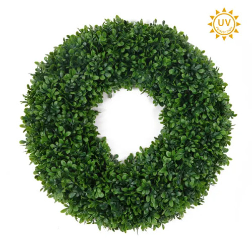 Boxwood Wreath 22" Dark Green UV