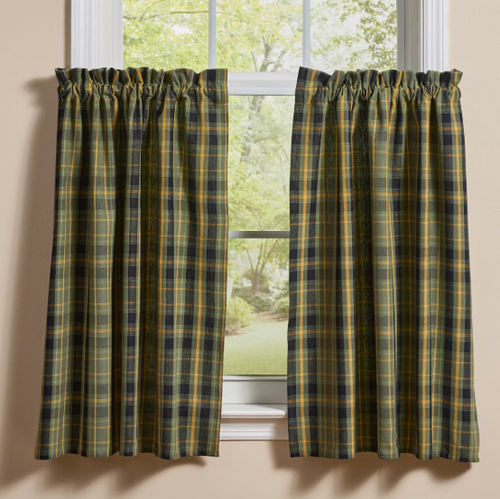 Willow Lane Plaid Tiers 36"L