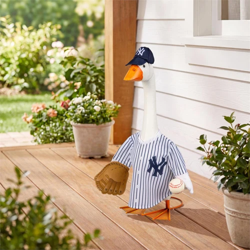 New York Yankees Sports Porch Goose Uniform - Fits 21" Porch Goose