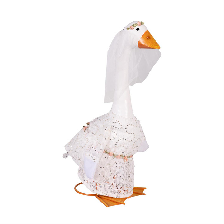 Giddy the Goose Bride Outfit