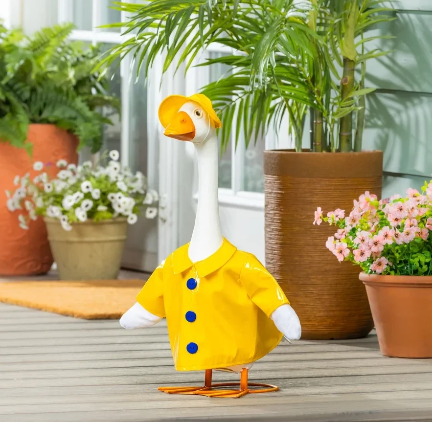 21" Porch Goose Outfits