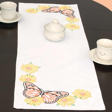 Monarch Butterfly Quilted Table Runner NCU0HNH676