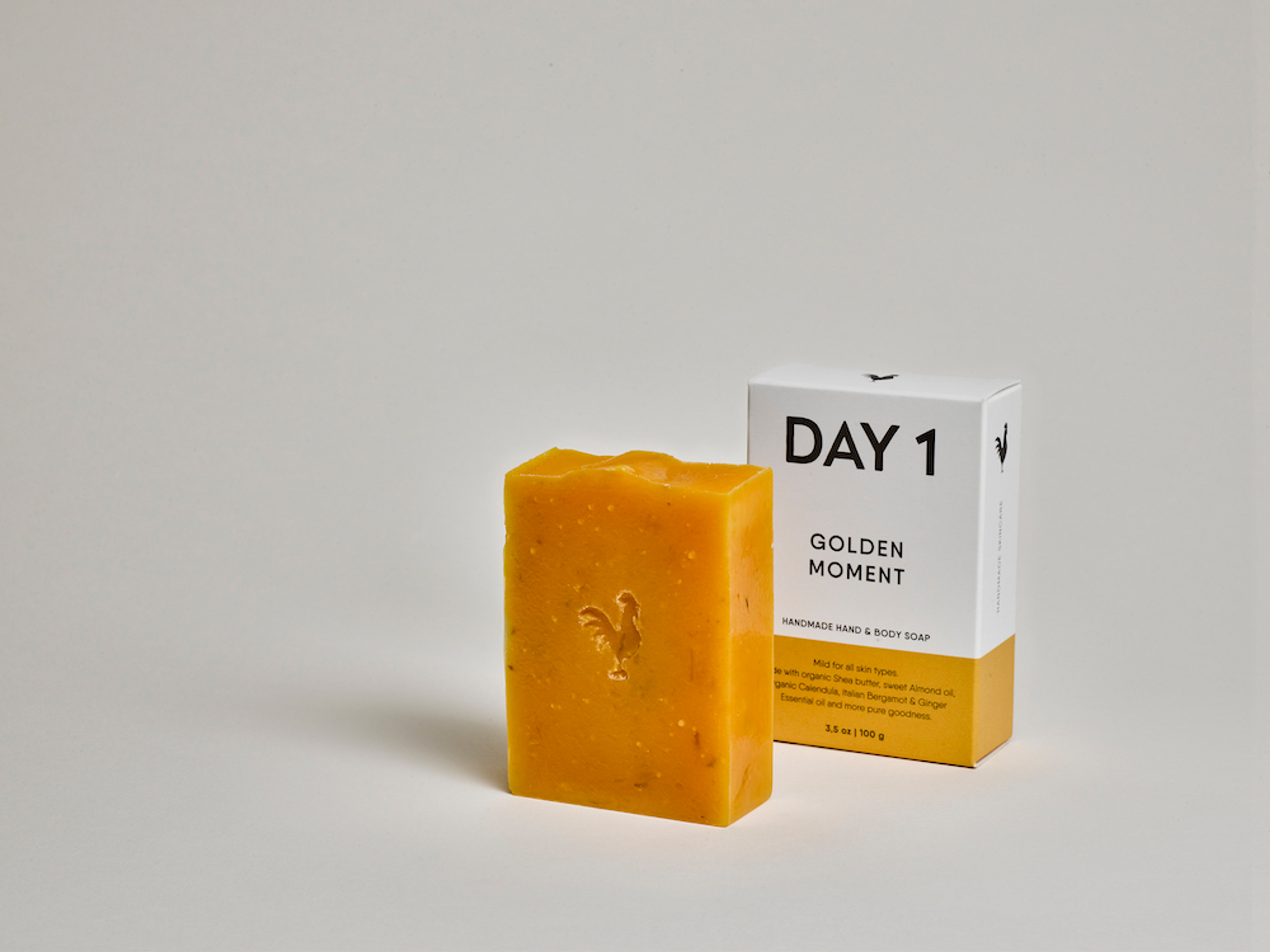 DAY 1 Hand & Body Soap Bar - Golden Moment