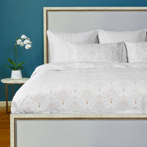 https://cdn11.bigcommerce.com/s-2e839/images/stencil/500x659/products/121/2551/Bliss-Villa-Bamboo-Duvet-Cover-Shams-Champagne-Damask__75486.1698070091.jpg?c=2