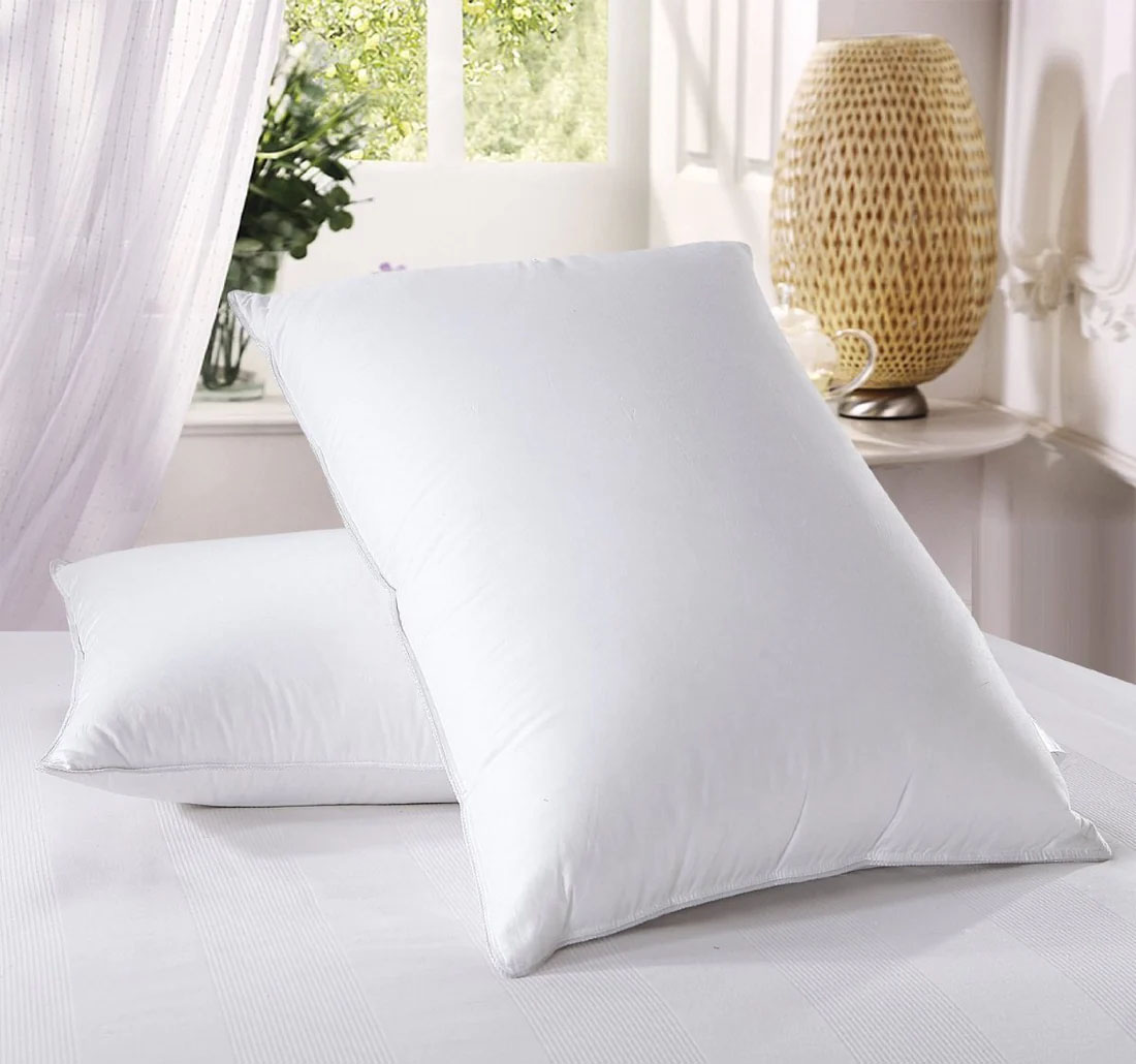 Cotton Throw Pillow (Set of 2) ComfyDown 28 x 28
