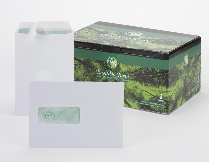 CW Office Basildon Bond P&S Wdw WT C5 PK500, office stationery packaging with a box of white envelopes and a paper bag, green and white branding.