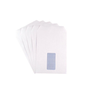 CW Office Q-Connect Envelope C5 Window Self Seal, pack of five white C5 envelopes with window for address display.