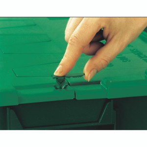 CW Office Cont Security Seal PK1000, close-up of a hand applying a security seal on a green lockable container.