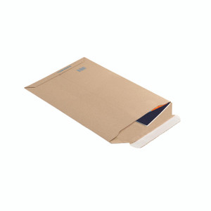 CW Office Blake Cgt Board Env A3PLUS PK100, cardboard envelope packaging for office boards.