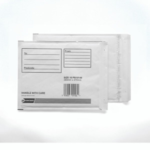 CW Office Gosecure Bubble Env Size 10 WHT PK50, white bubble envelopes with size 10 measuring 350mm x 470mm, multiple envelopes stacked, ideal for secure mailing.