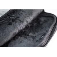CW Office techair TANZ0330v2 Classic pro 12 - 13.3" Sleeve Black, close-up of the soft padded black interior and zipper edge