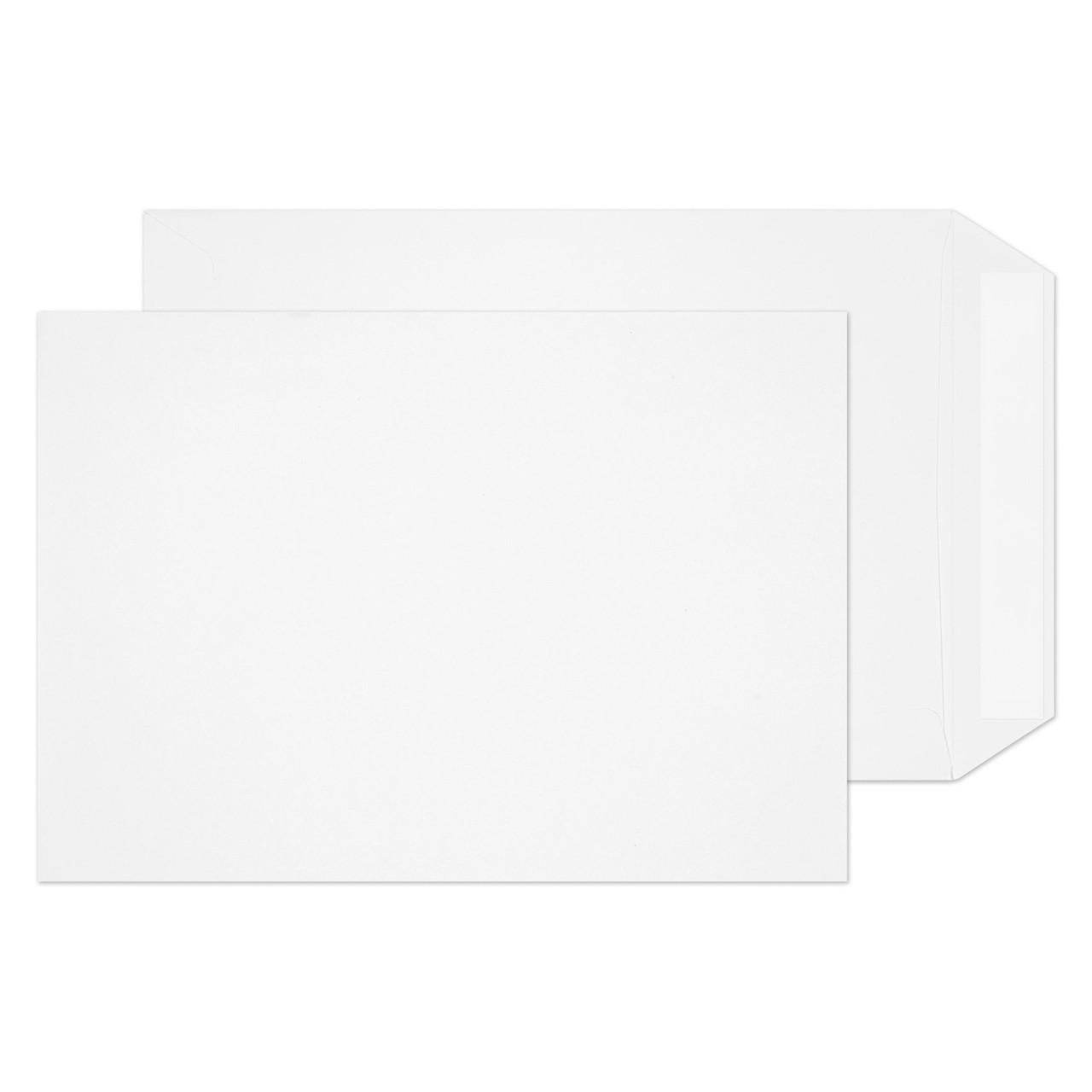 CW Office Everyday C5 White Plain P&S 100gsm PK500, white plain A5 envelopes in a pack of 500, front and back view of the envelopes.