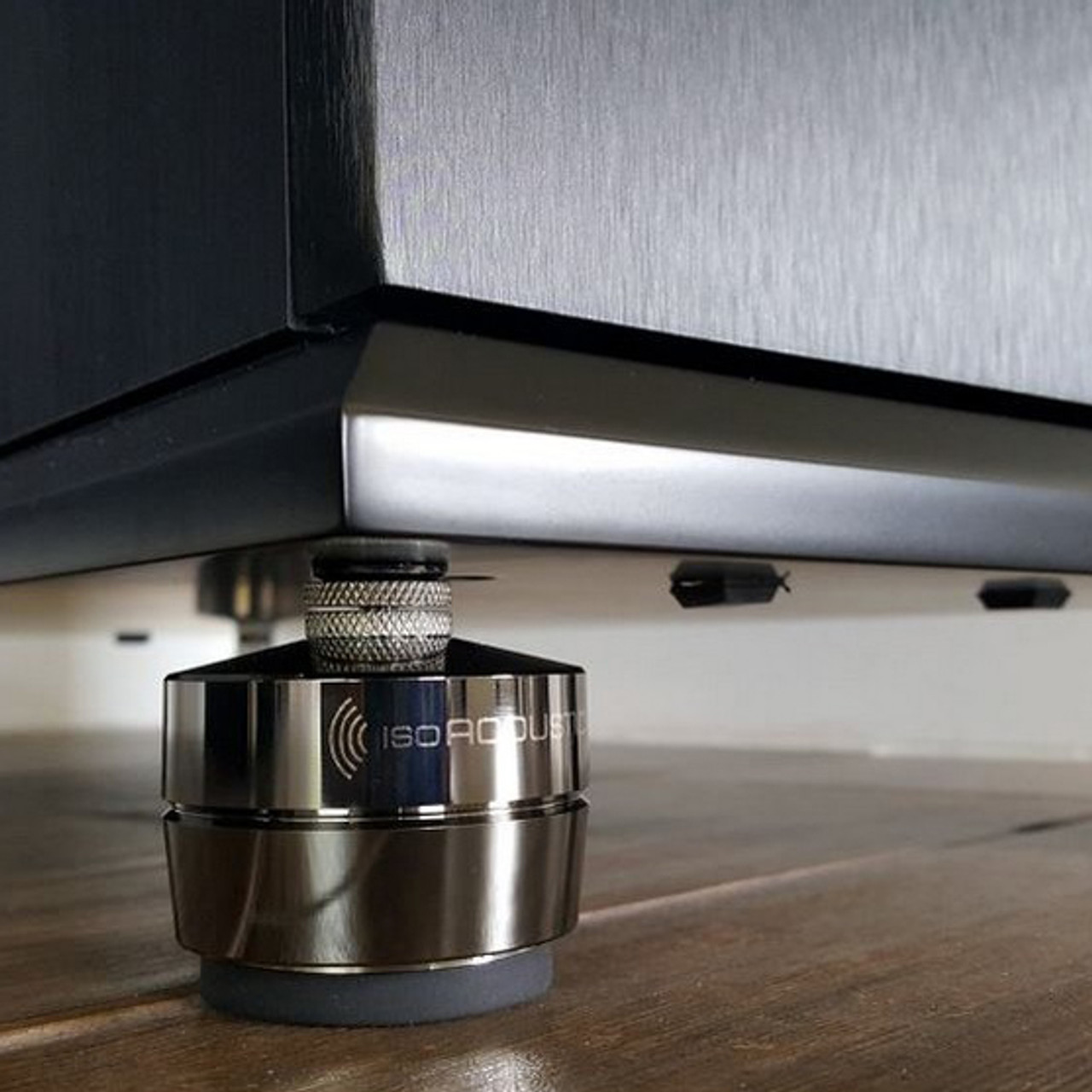 IsoAcoustics GAIA 2 footers