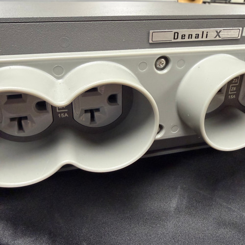 Shunyata Denali-X Limited Edition US power conditioner