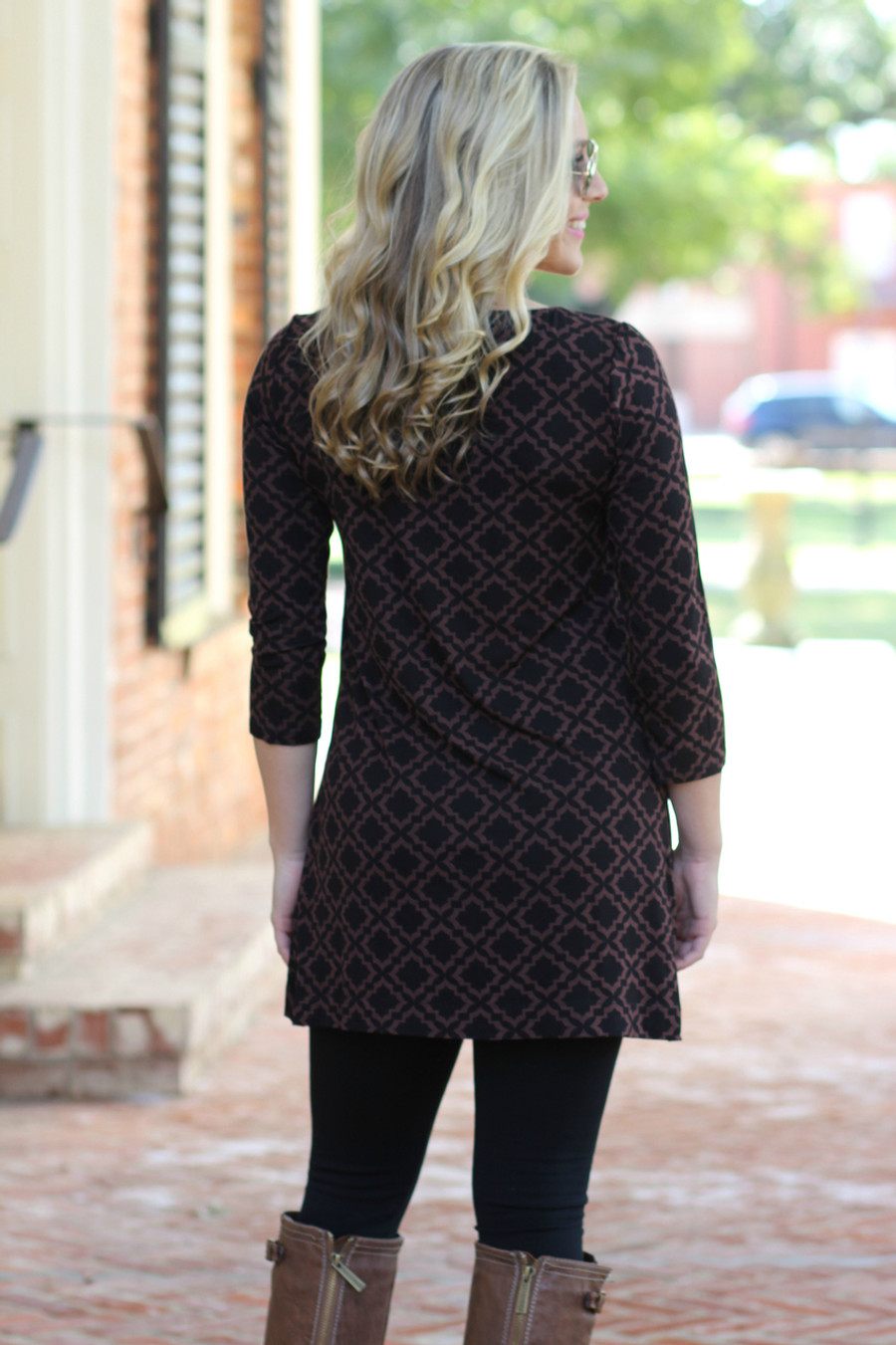 Simple Life Tunic: Black/Brown