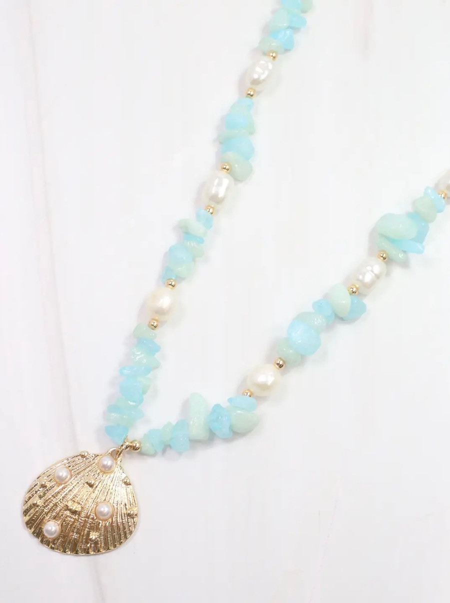 Beaded Seashell Necklace: Gold
