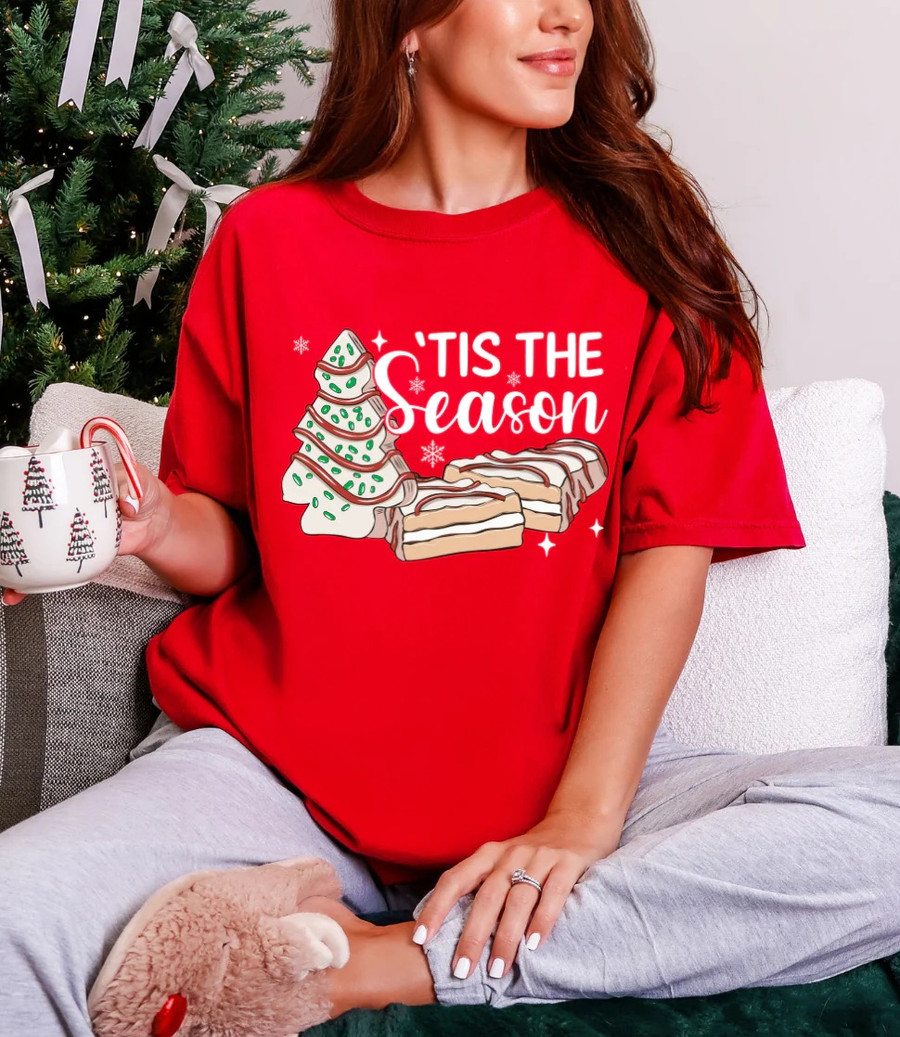 Christmas Tree Cake Graphic Tee: Red 