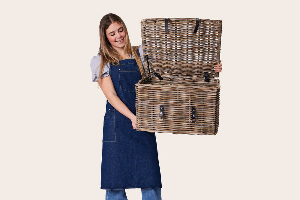 Deluxe Hampers; Premium Hampers; Quality Rattan Baskets; Top End Gift Baskets; Hampers; Fortune & Maison; Ultimate Hampers; quality gifts; Luxury Hampers; best Gift Hampers; Top Gift Basket; Bollinger; Gin; Champagne; French Champagne; Top End; Top Quality; Largest gift hamper; Heritage; Traditional Hamper