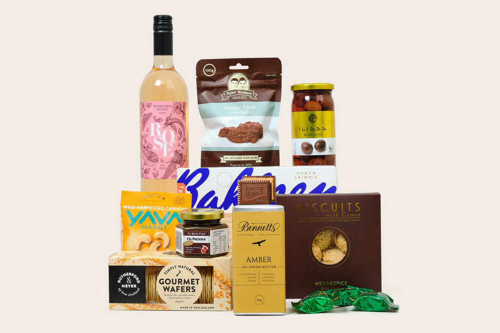 The Epic Gift Box with Rose