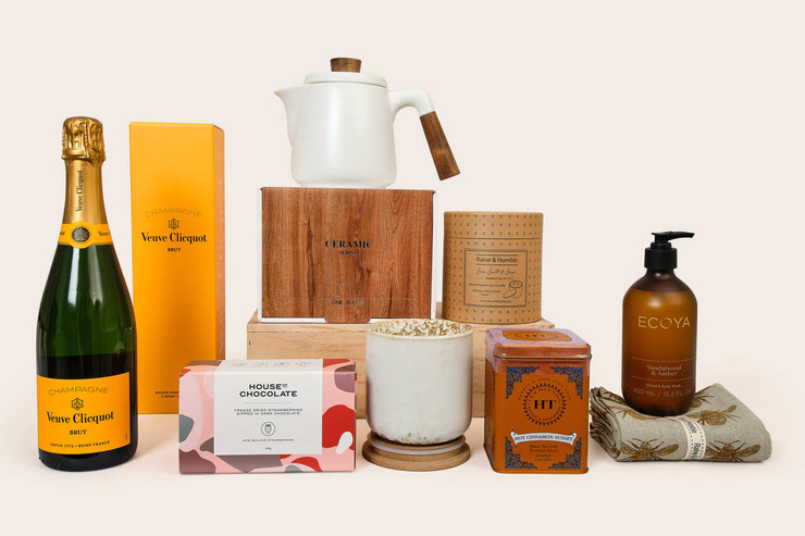 The Home Deluxe Gift Box with Veuve The Home Deluxe Gift Box with Veuve