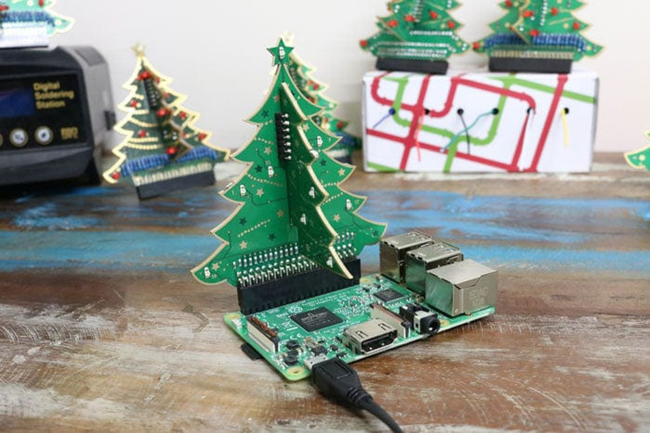 Raspberry Pi 'Holographic' Christmas Tree Spins Ridiculously Fast