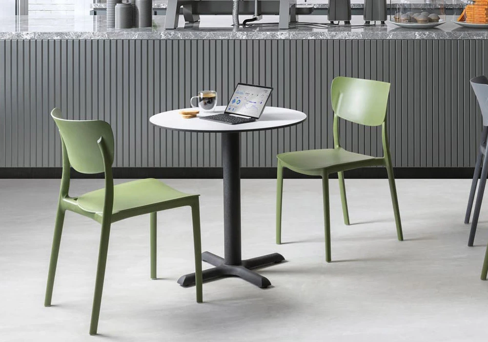 Siesta Monna Commercial Polypropylene Dining Chair