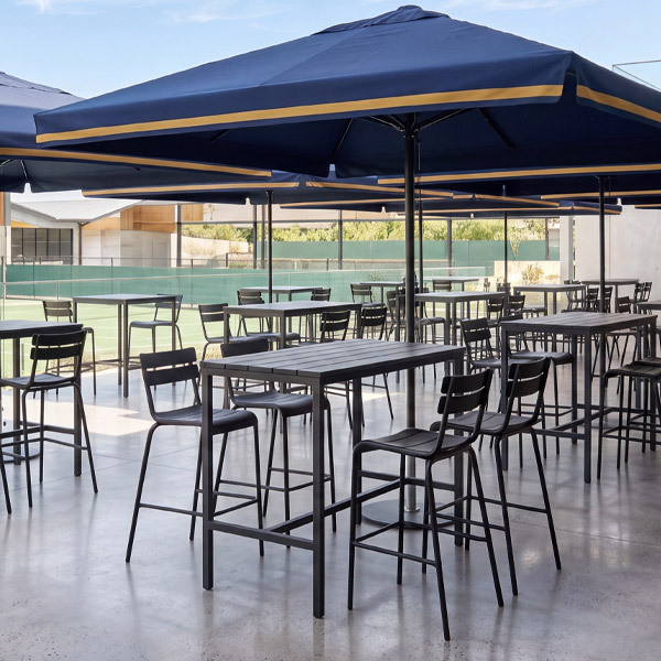 Commercial Jumbrellas & Awnings