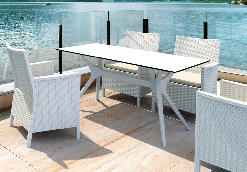 Siesta Exclusive California Plastic Rattan Armchair