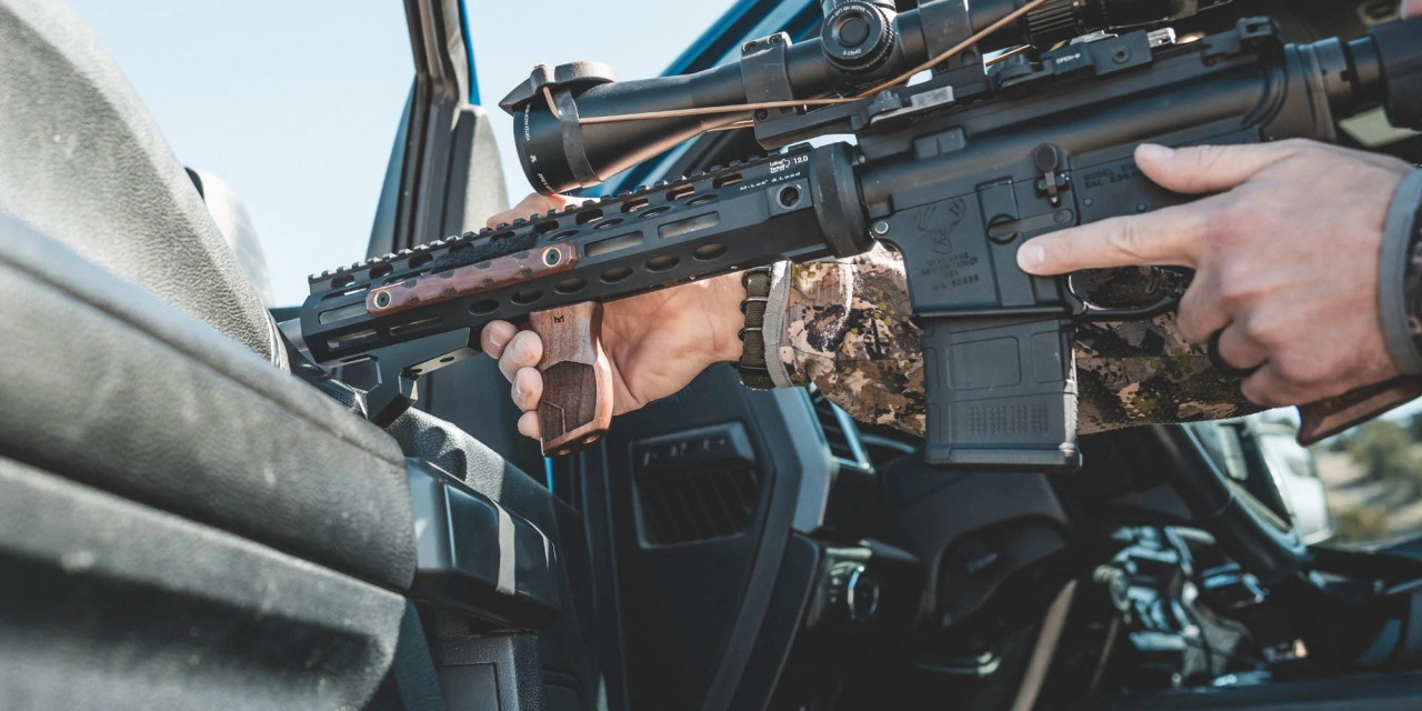 WOOX M-LOK Vertical Grip