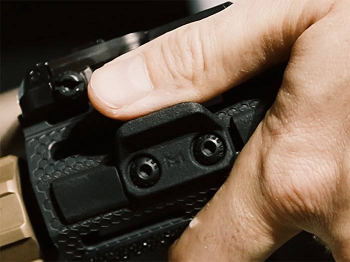 M-LOK Thumb Shelf