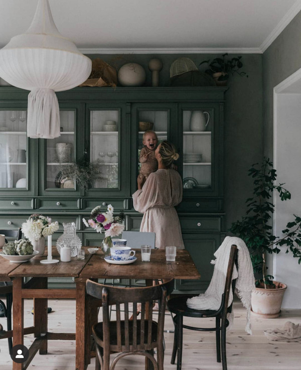 Interior of the Interior Designer and photographer Emily Slotte  that was very nice to share this picture.
