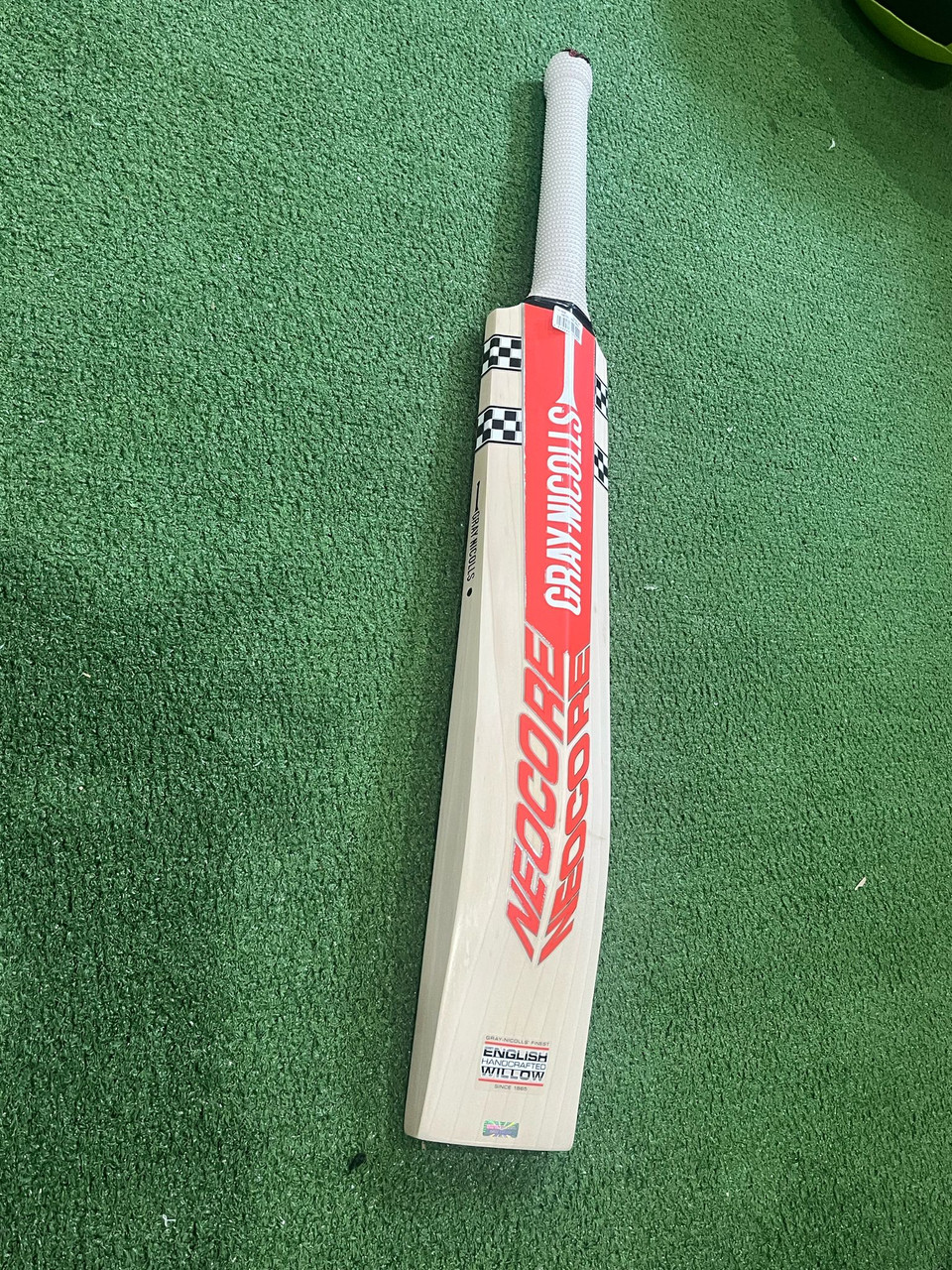 Gray Nicolls NEOCORE PRO Cricket Bat 