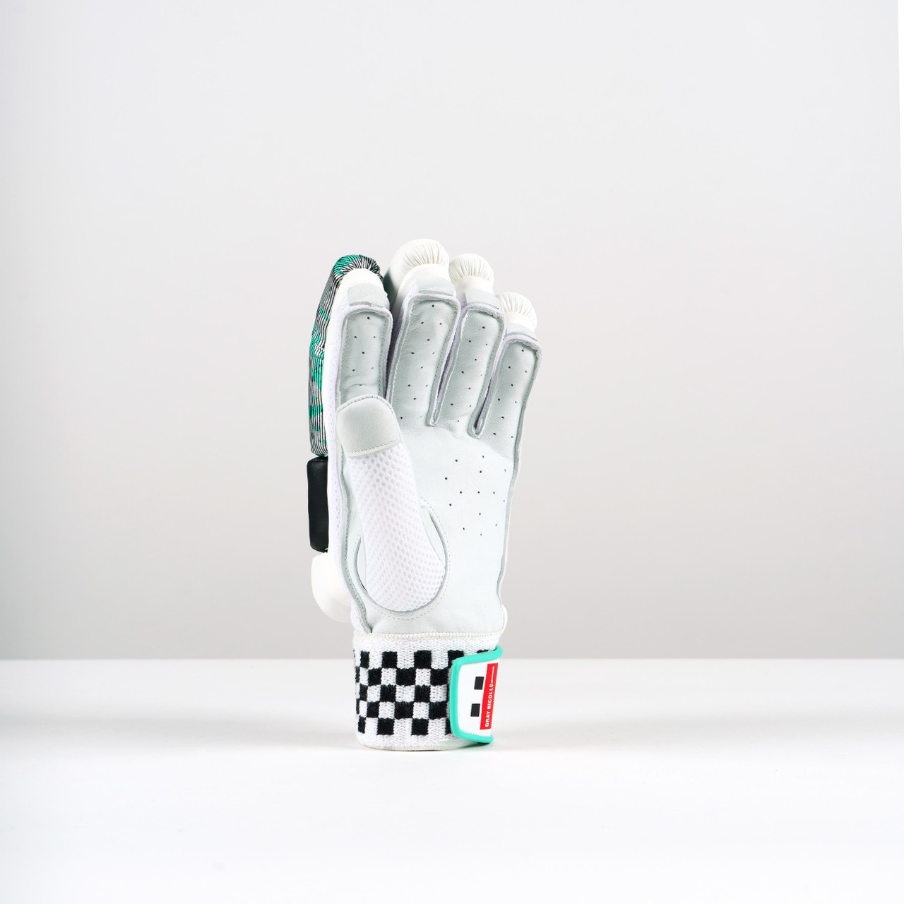 Gray Nicolls Ventus 1.0 300 Batting Gloves