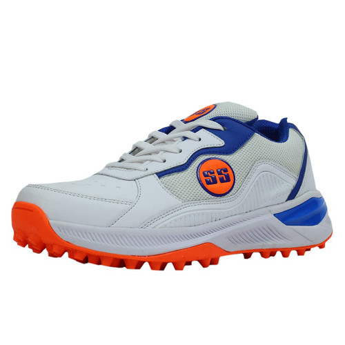 SS Master Cricket Shoes – Lightweight, High Grip Performance Footwear