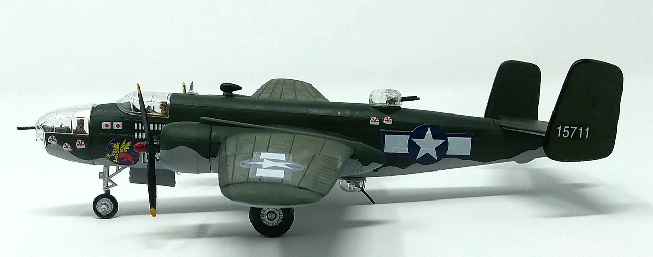 1:64 B-25 Mitchell Bomber 