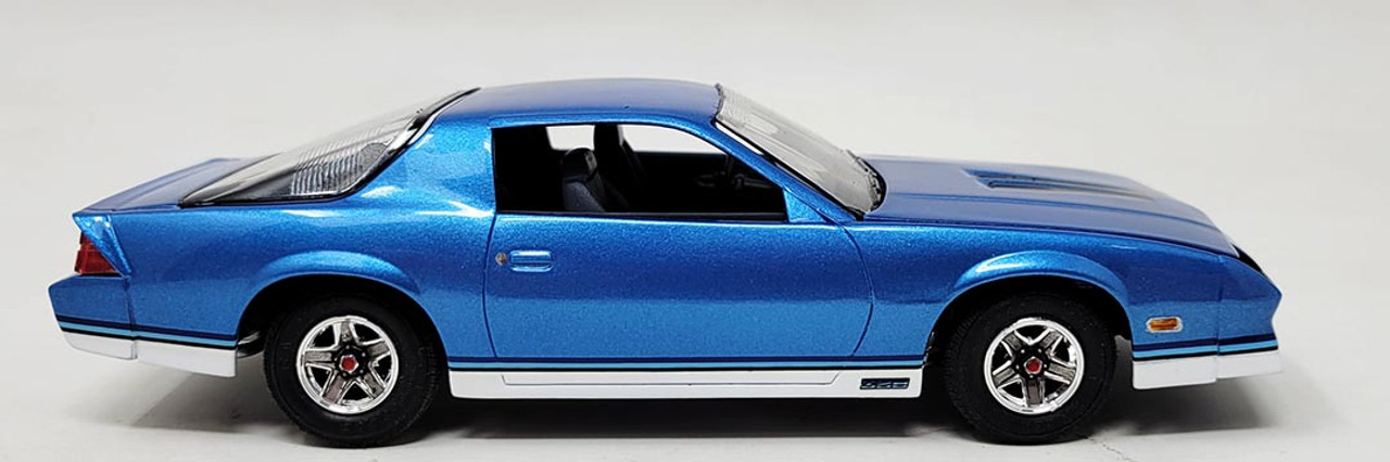 82 Camaro Z-28 Model Kit 1/32 Scale