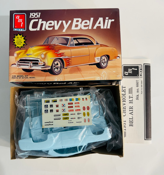 1951 Chevy BelA Air 1/25 Open Box AMT