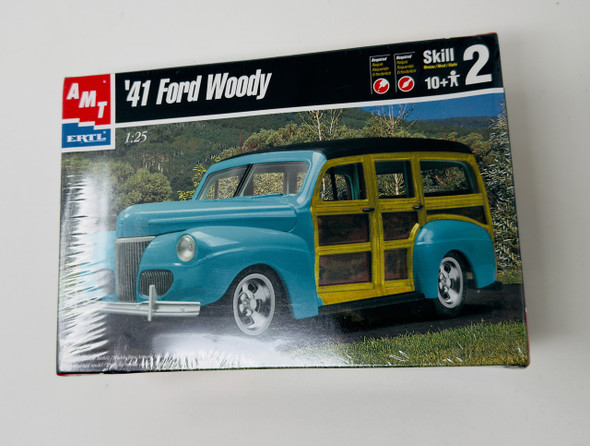 41' FORD WOODY, 1/25, SEALED BOX, AMT ERTL