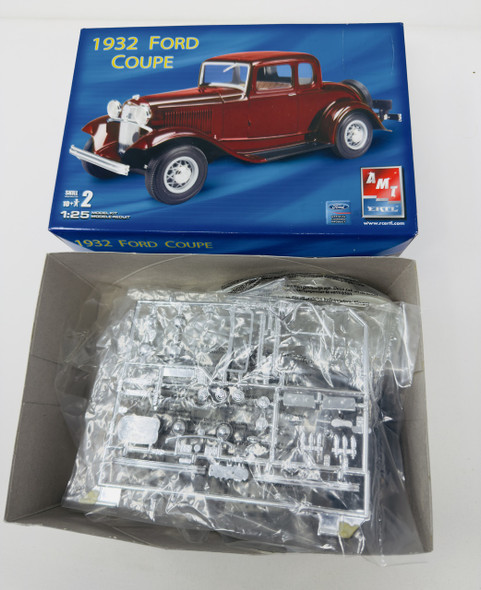 1932 FORD COUPE, 1.25, OPEN BOX, AMT ERTL
