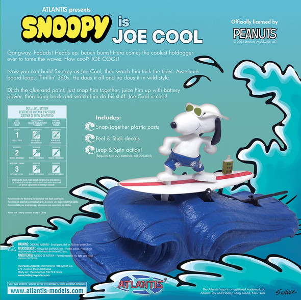 Snoopy and his Classic Race Car Motorized Snap Model Kit