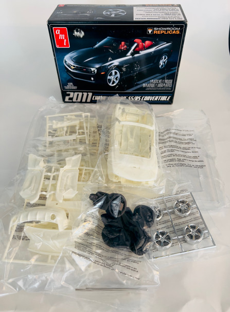 2011 Chevy Camaro 1/25 Open Box AMT
