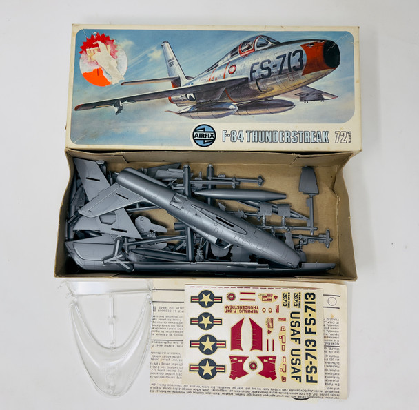 F-84 THUNDERSTREAK 1/72 Open Box AIRFIX