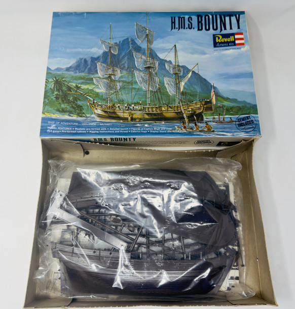 H.M.S. BOUNTY,  1/72, OPEN BOX, REVELL